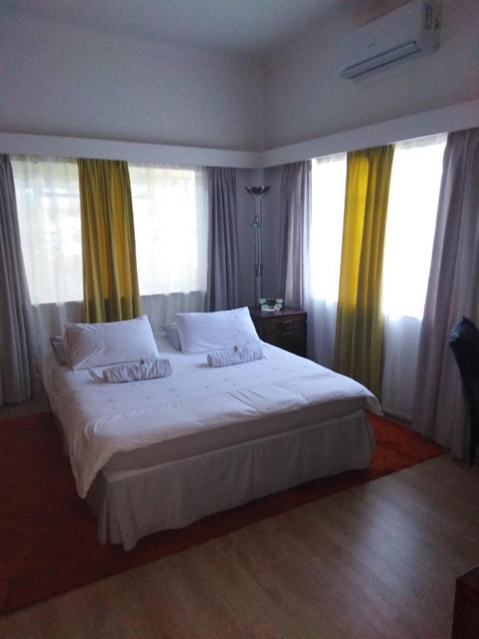 Xenia Bed & Breakfast Windhoek Exterior photo