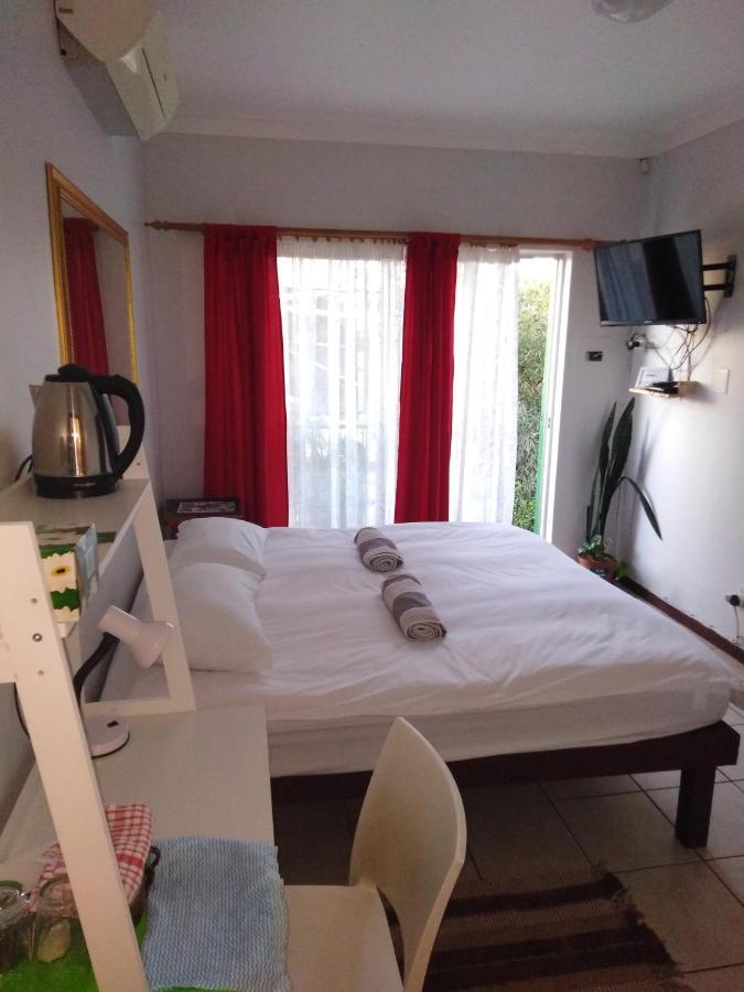 Xenia Bed & Breakfast Windhoek Exterior photo