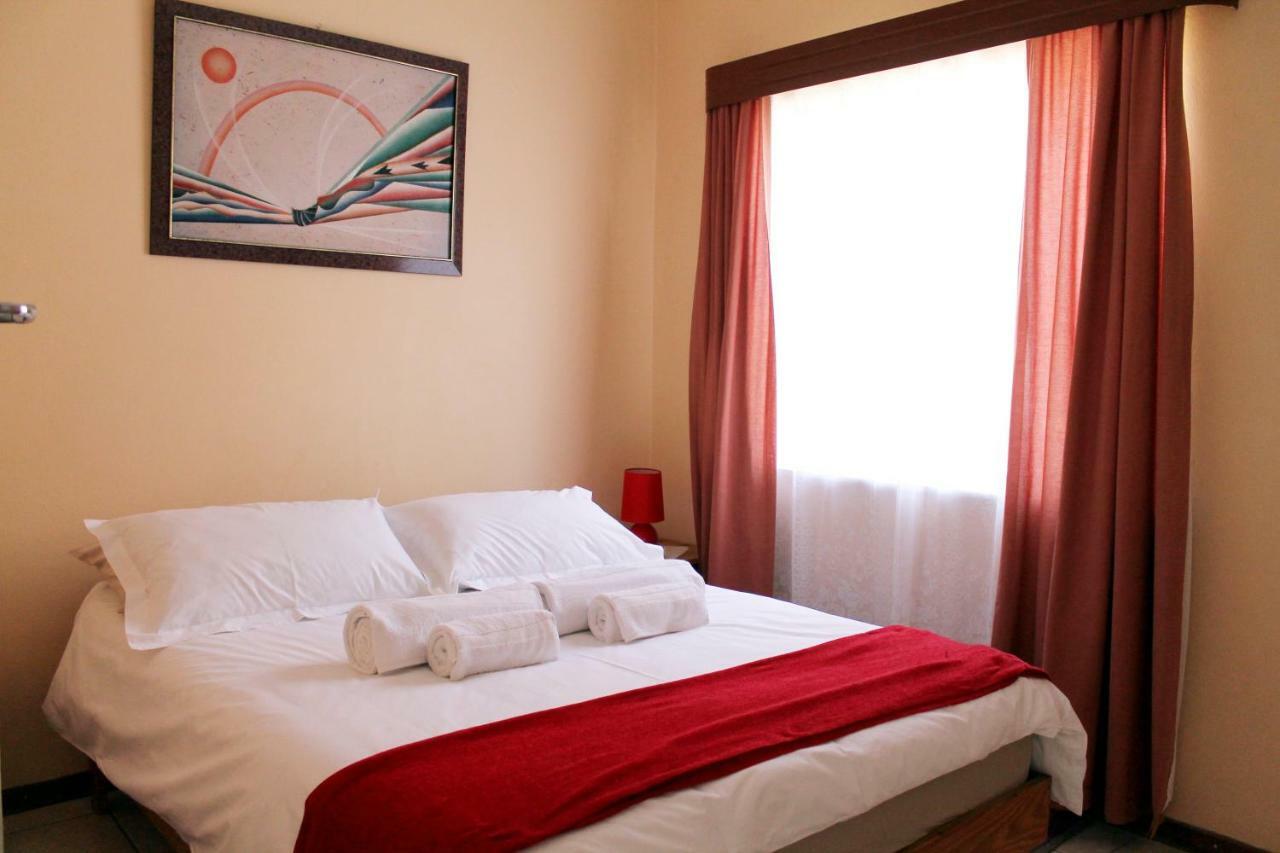 Xenia Bed & Breakfast Windhoek Exterior photo
